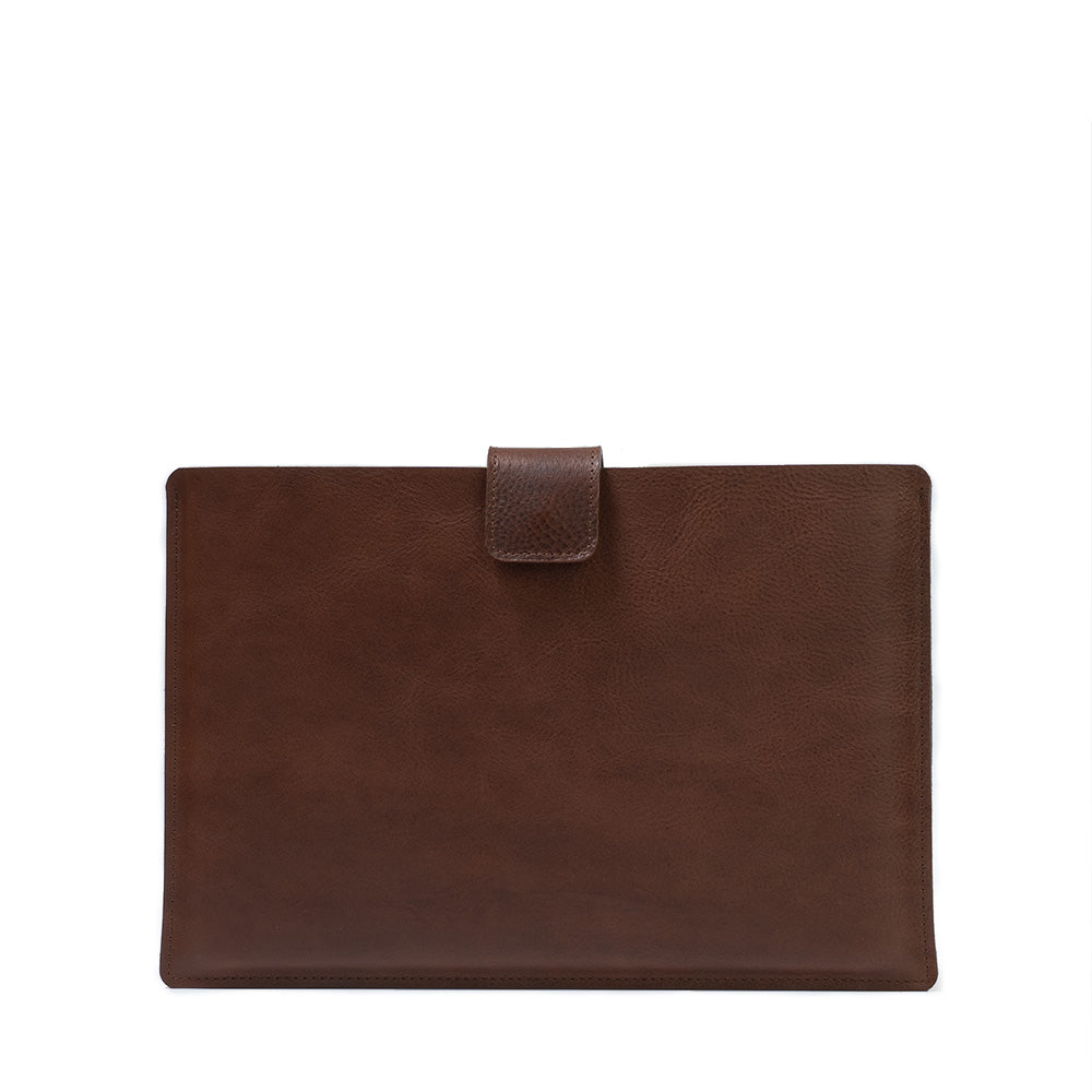 Kožený obal pro MacBook s kapsou na zip – Executive Sleeve
