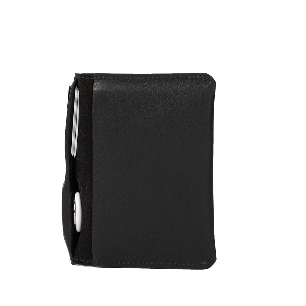 Kožené pouzdro na pas s AirTagem a RFID ochranou – Passport 2.1