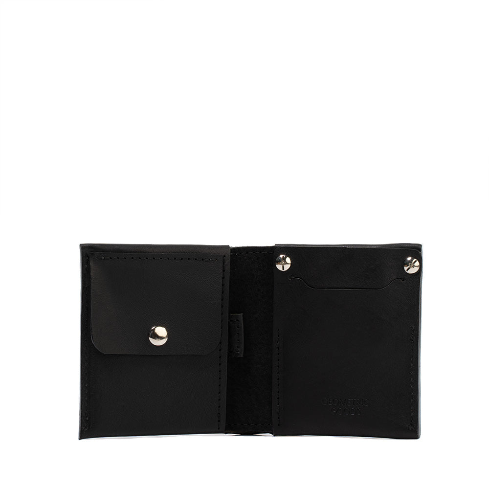 Kožená peněženka Billfold pro AirTag s mincovníkem – The Secure Classic