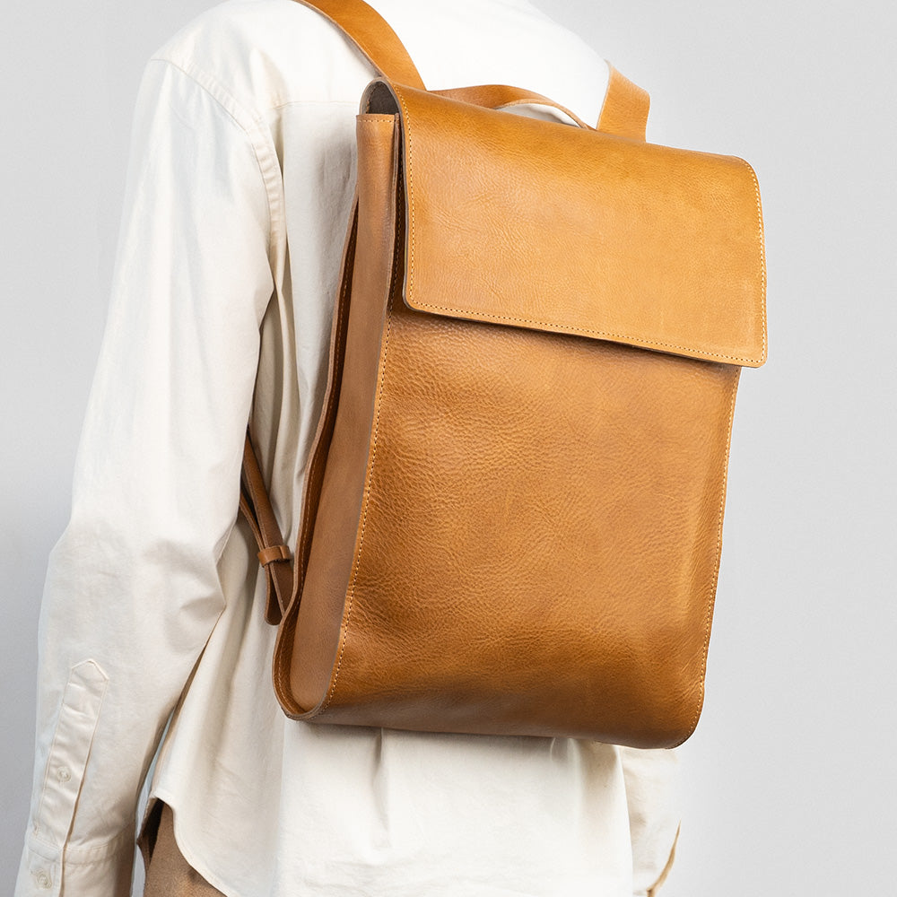 Leather laptop backpack - The Minimalist (Tan)-1
