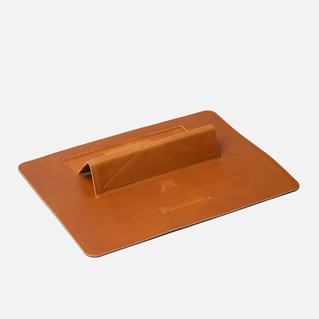 Kožený stolní stojan pro iPad – Full-Grain Desktop Stand