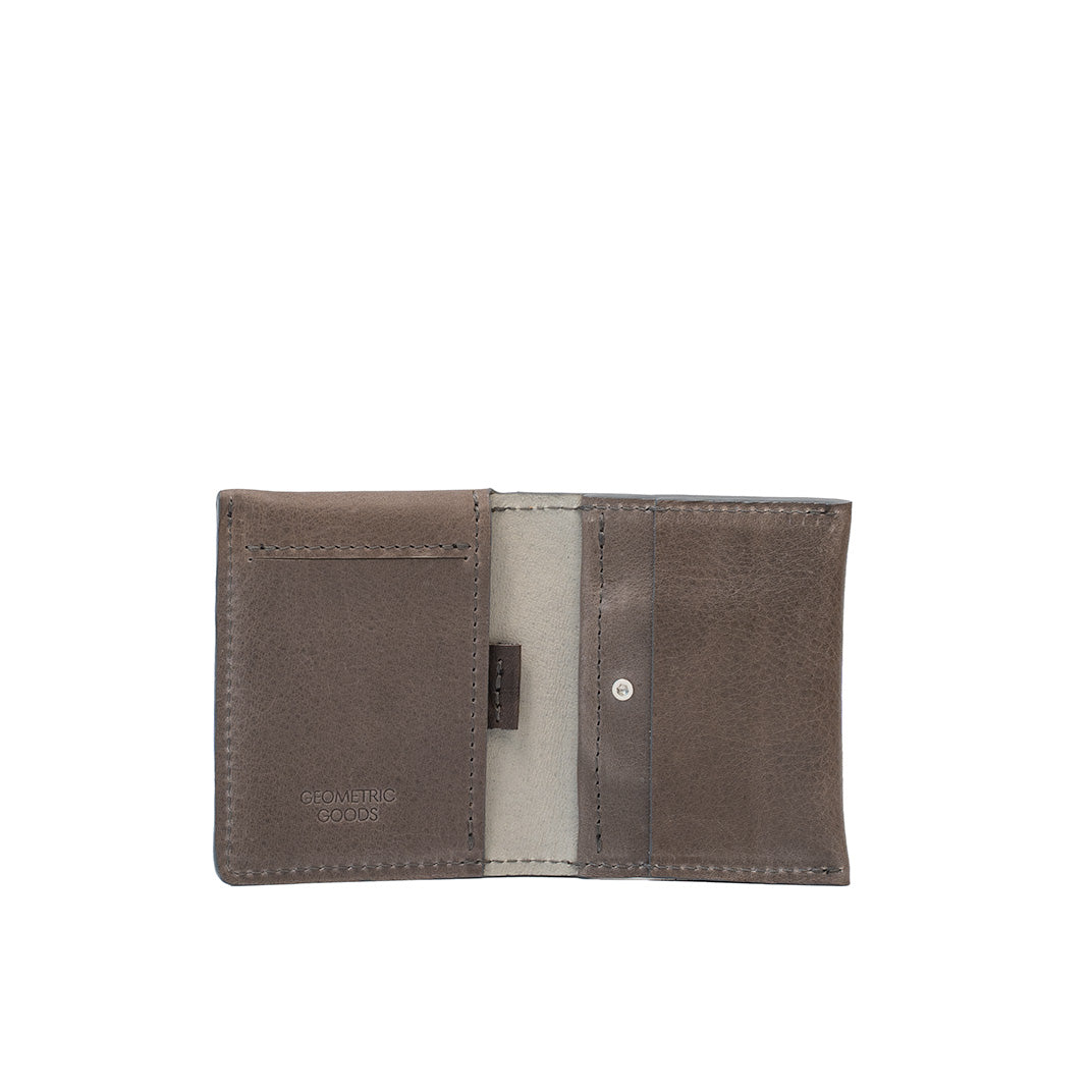 Kožená peněženka na karty pro AirTag – The Minimalist 5.0