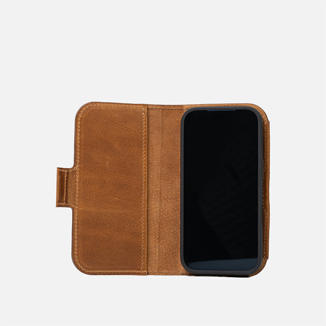 Kožené pouzdro Folio pro iPhone 17 Series – Classic 5.1 (MagSafe Ready)