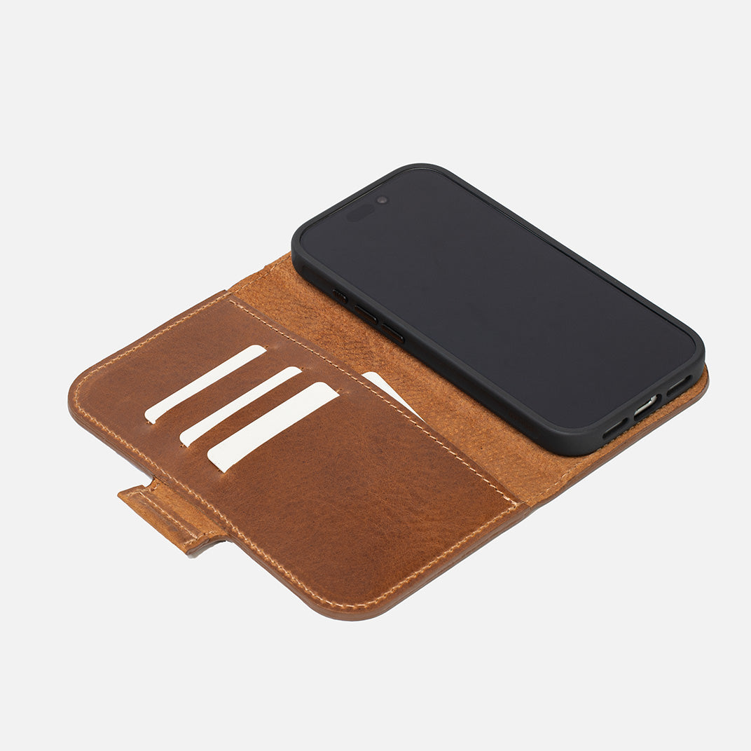 Kožené pouzdro Folio pro iPhone 17 Series – Classic 5.1 (MagSafe Ready)