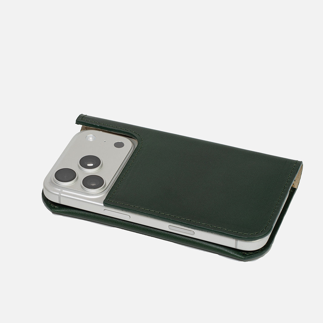 Luxusní kožené pouzdro typu Folio pro iPhone 17 s MagSafe – Minimalist 1.0