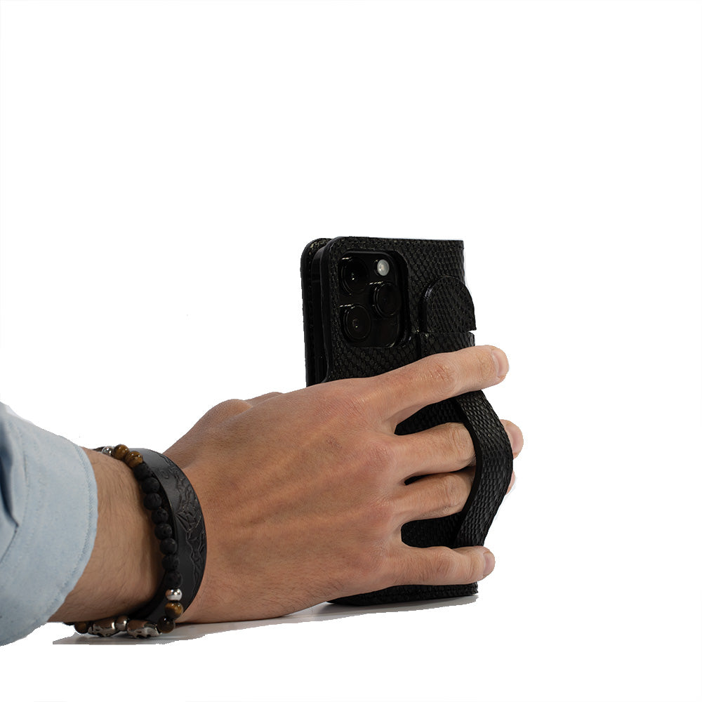 Kožené pouzdro typu Folio s gripem pro iPhone 15 – The Grip Folio (MagSafe)
