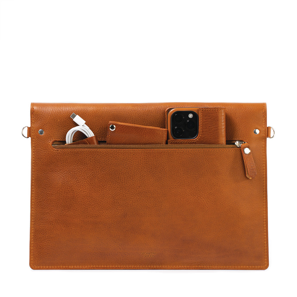 Kožená taška na MacBook s nastavitelným popruhem – Urban Nomad