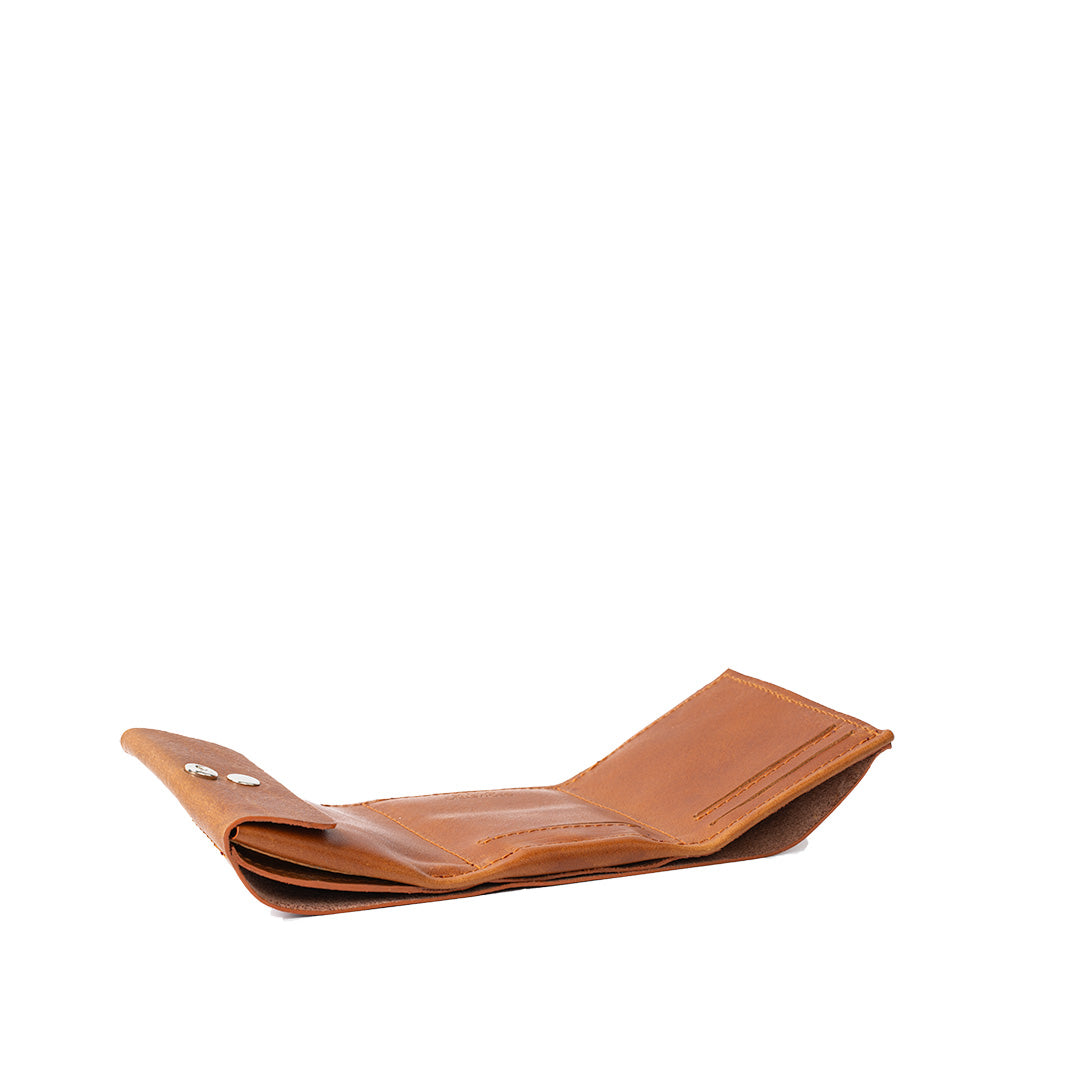 Leather Mini Wallet for AirTag – The Guardian Trifold