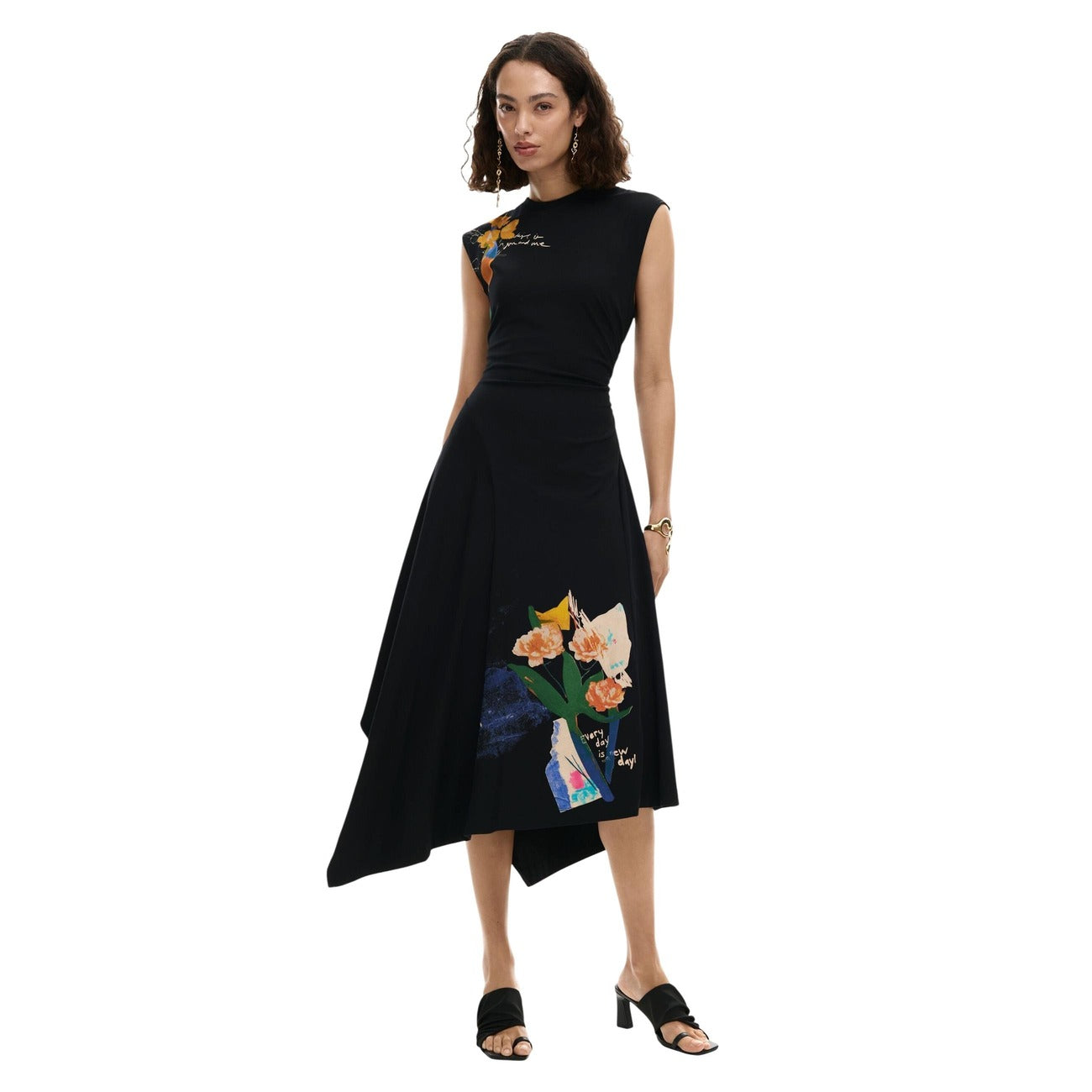Desigual - Desigual šaty Dámské